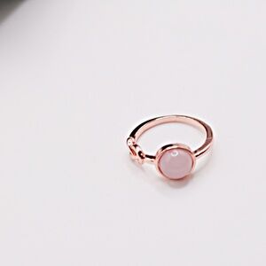 ❤️ Rose gold plated pink stone ring Size 7